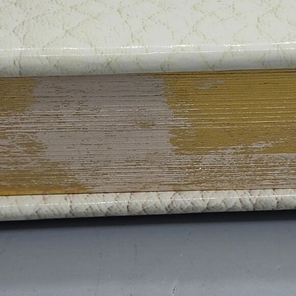 Children’s Book Of The Bible 1998 Vintage Illustrated Gold Edges Made In USA - Picture 7 of 16